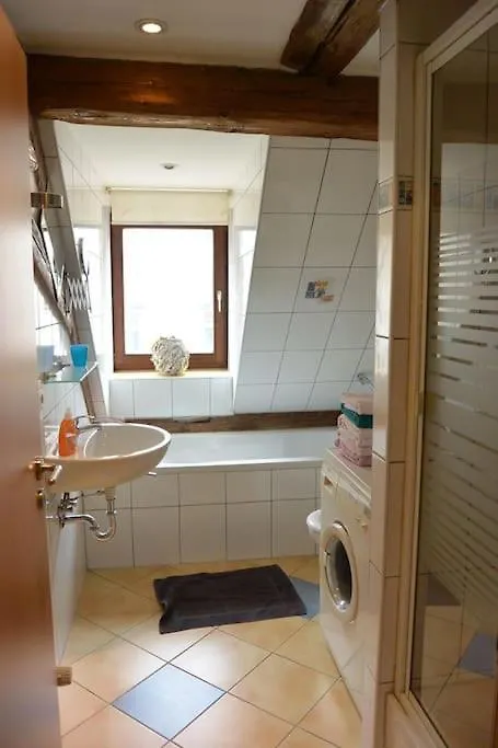 Apartment S10 In Bester Lage Stilvoll Im Zentrum Von Bayreuth Mit Klimaanlage Und Parkplatz Germany